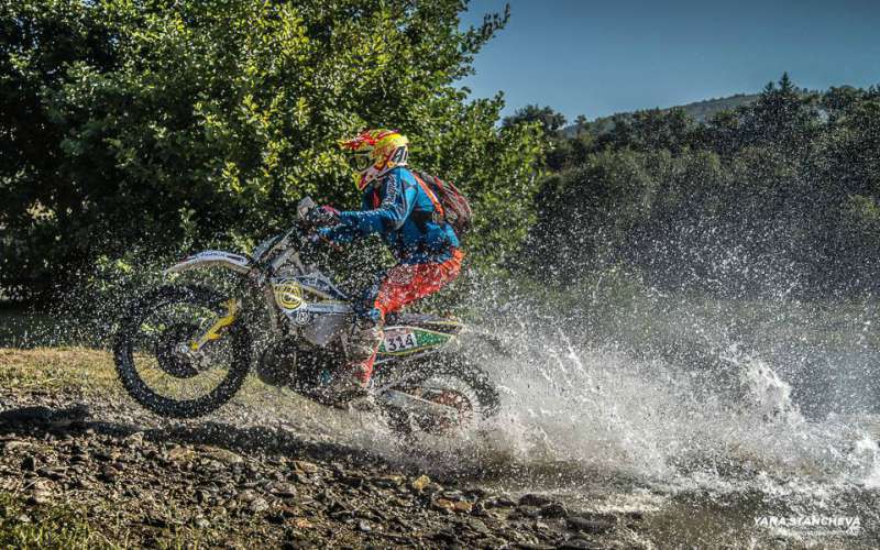 RedBullRomaniacs-offroad-dan3-3