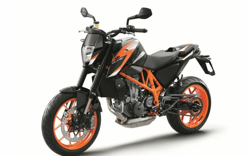 EICMA 2015 KTM-1